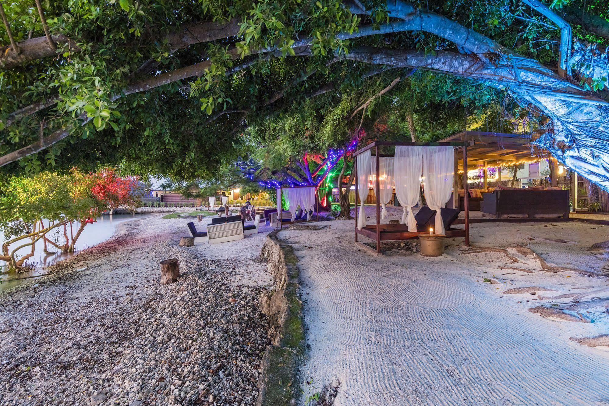 Chantillys On The Bay Port Vila Exterior foto